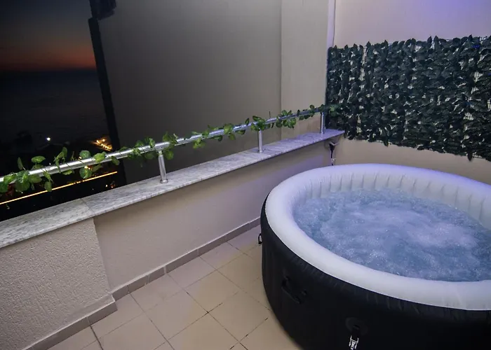 Amazing Paradise Sensation 2 Bedroom Luxury With A Jacuzzi Apartamento Durrës