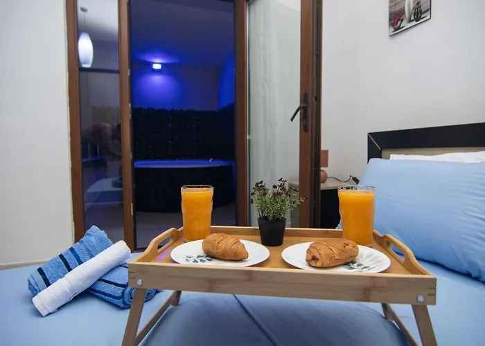Amazing Paradise Sensation 2 Bedroom Luxury With A Jacuzzi Apartment Durrës