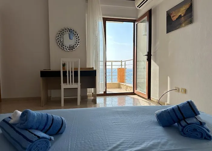 Amazing Paradise Sensation 2 Bedroom Luxury With A Jacuzzi Apartment Durrës