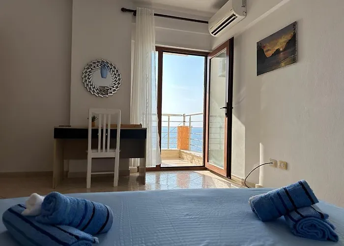 Amazing Paradise Sensation 2 Bedroom Luxury With A Jacuzzi * Durrës